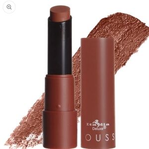 New Italina Deluxe Mousse Matte Lipstick In Hazelnut